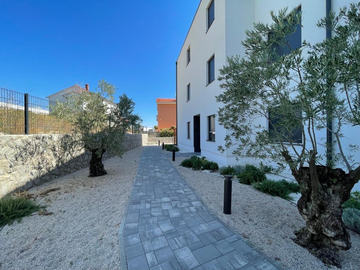 Lux Nanea Apartment Кърк Екстериор снимка